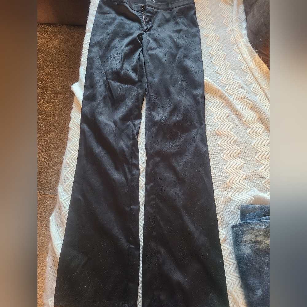 Satin and glitter paisley print guess dress pants